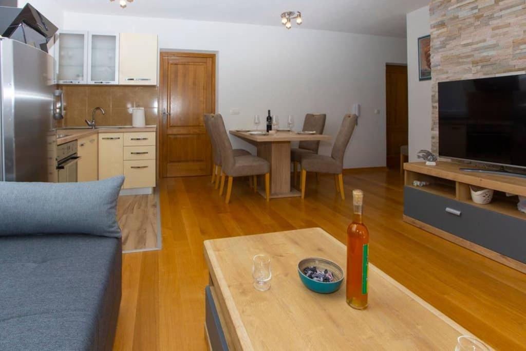 Apartments Vladimir #3 Makarska Luaran gambar
