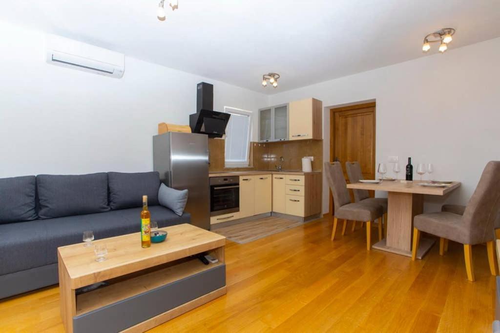 Apartments Vladimir #3 Makarska Luaran gambar